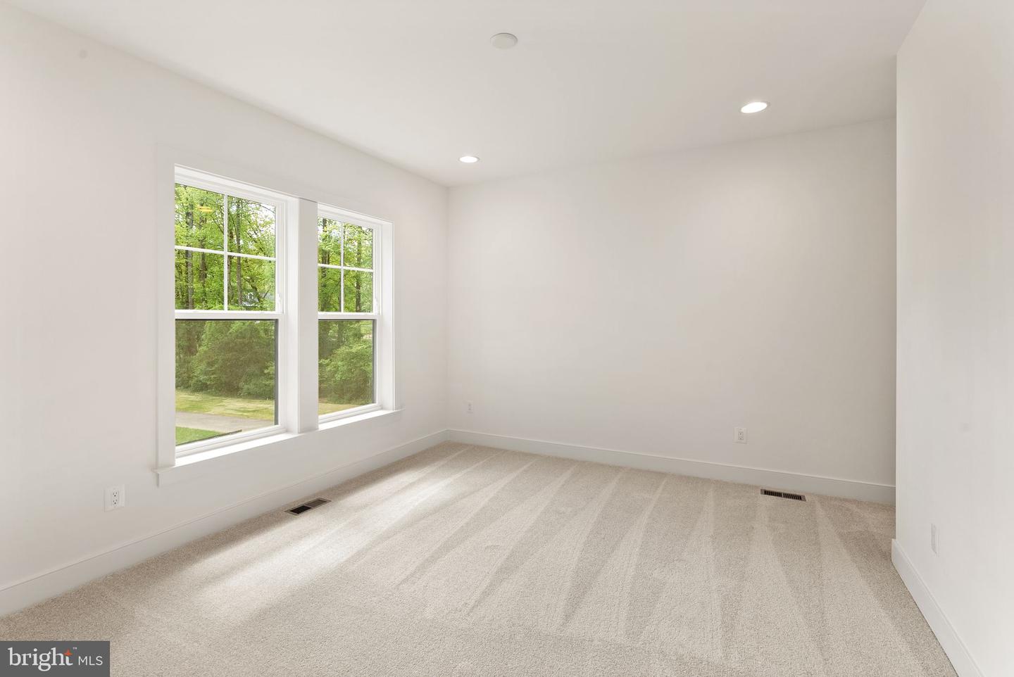 11800 Valley Rd Property Photo 55