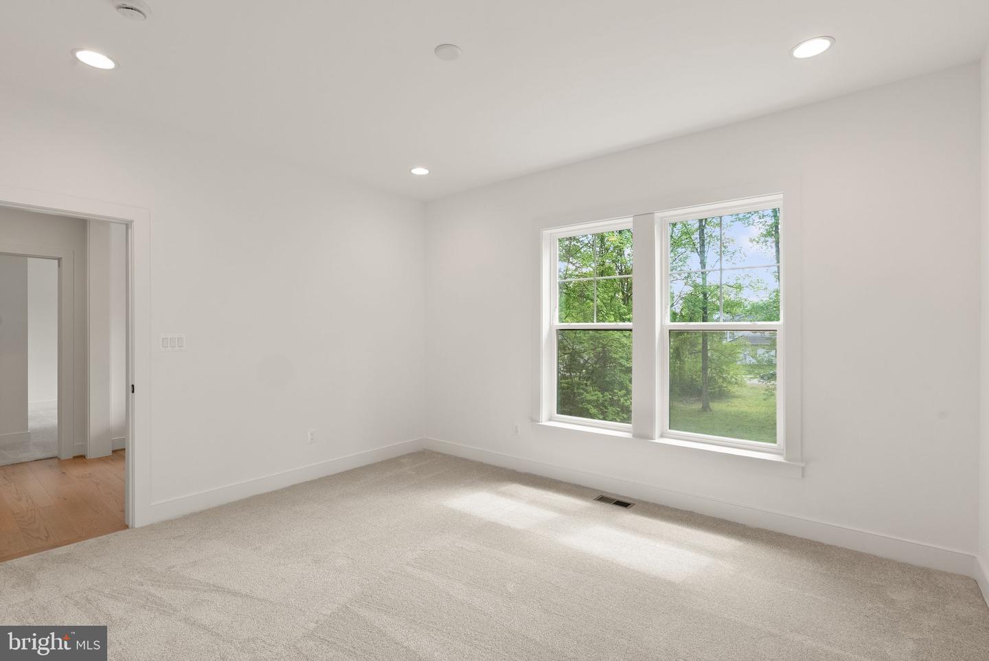 11800 Valley Rd Property Photo 56