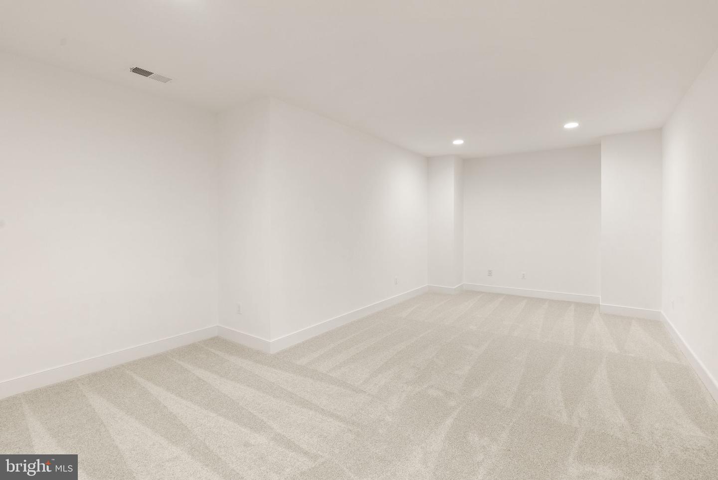 11800 Valley Rd Property Photo 71