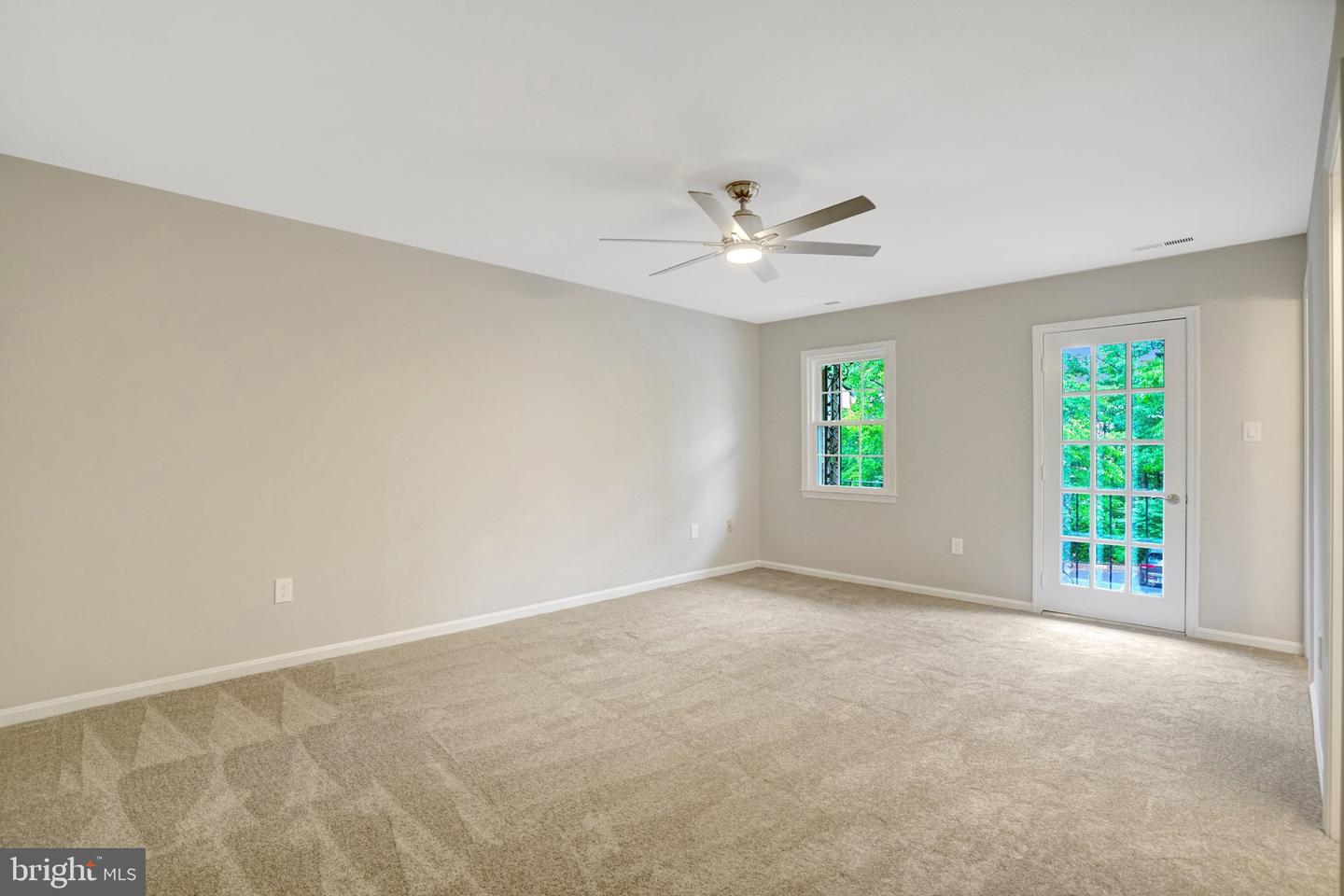 6402 Seven Oaks Ct Property Photo 25