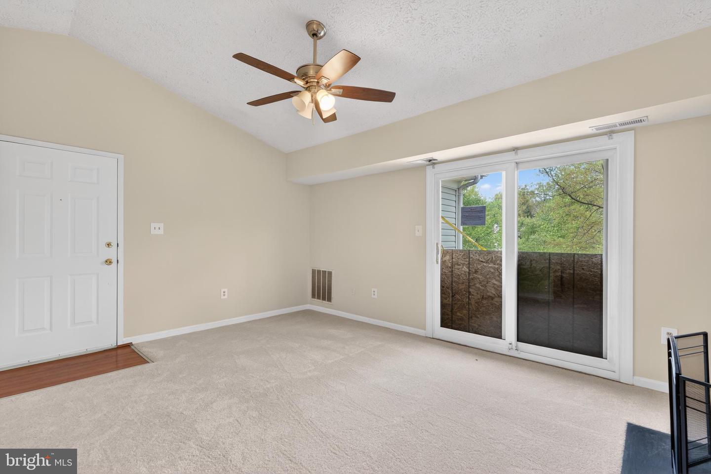 5708 Shadwell Ct #106 Property Photo 5