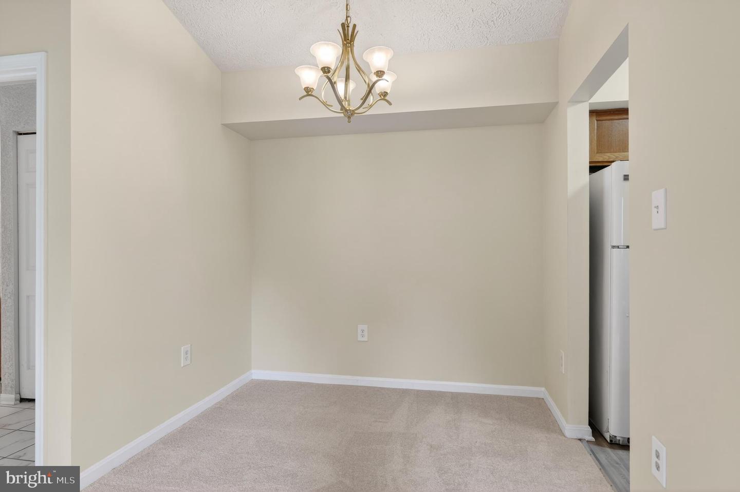 5708 Shadwell Ct #106 Property Photo 6