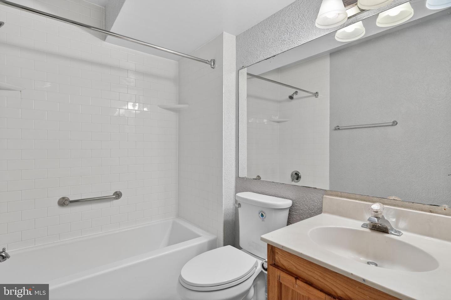 5708 Shadwell Ct #106 Property Photo 13