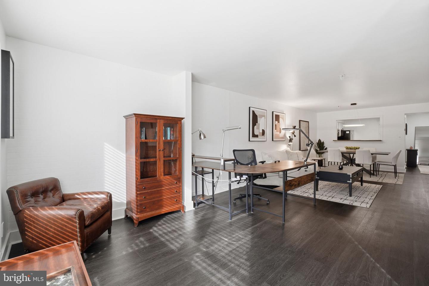 3179 Summit Square Dr #2-a2 Property Photo 8