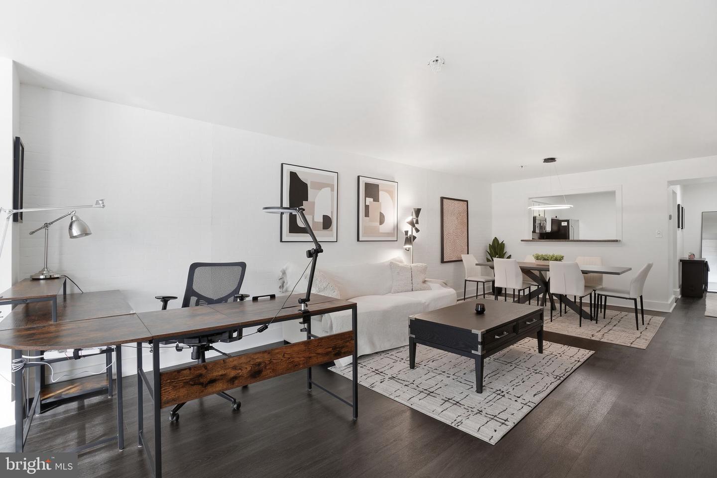 3179 Summit Square Dr #2-a2 Property Photo 9