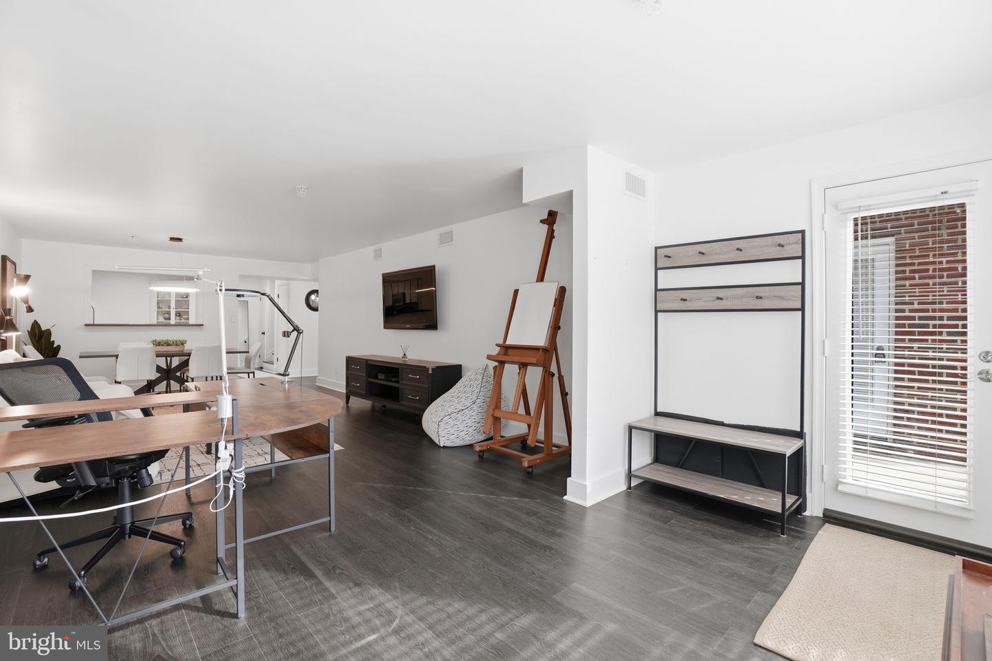 3179 Summit Square Dr #2-a2 Property Photo 16