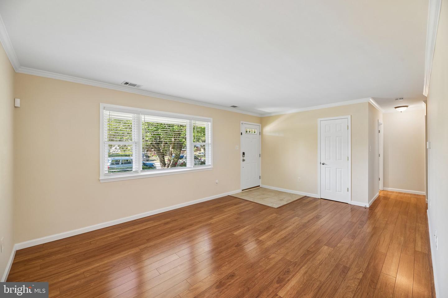 3304 Piper Ln Property Photo 6