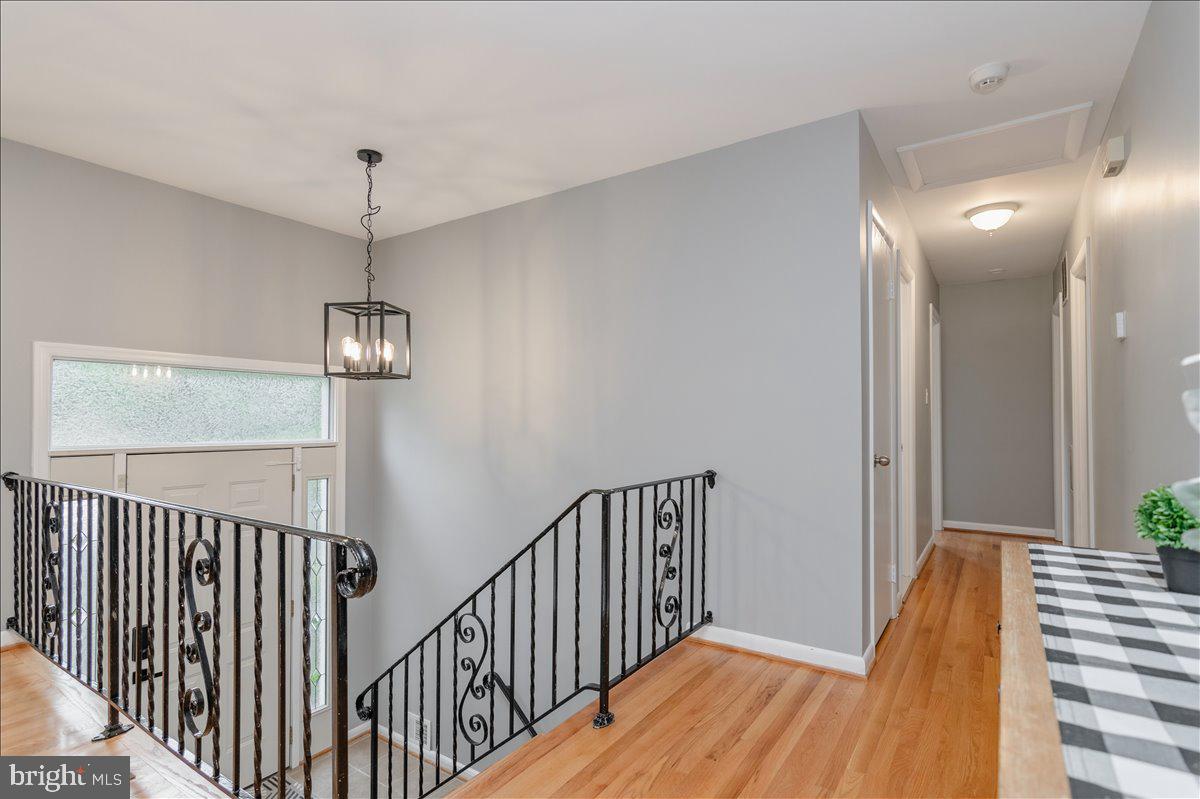 3428 Ramsgate Ter Property Photo 7