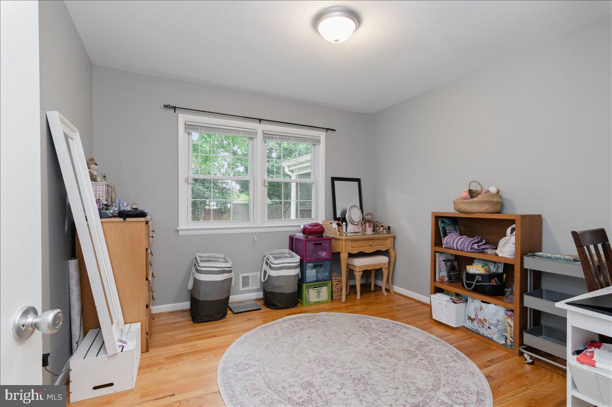 3428 Ramsgate Ter Property Photo 16