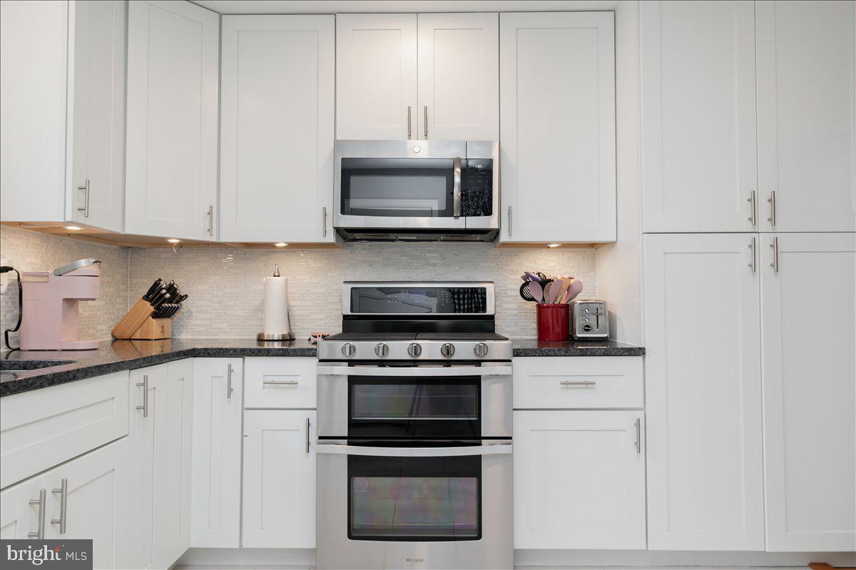 3428 Ramsgate Ter Property Photo 22