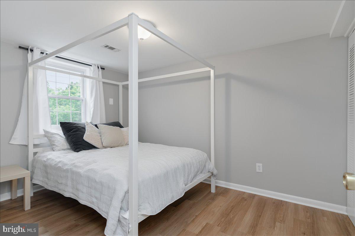 3428 Ramsgate Ter Property Photo 24