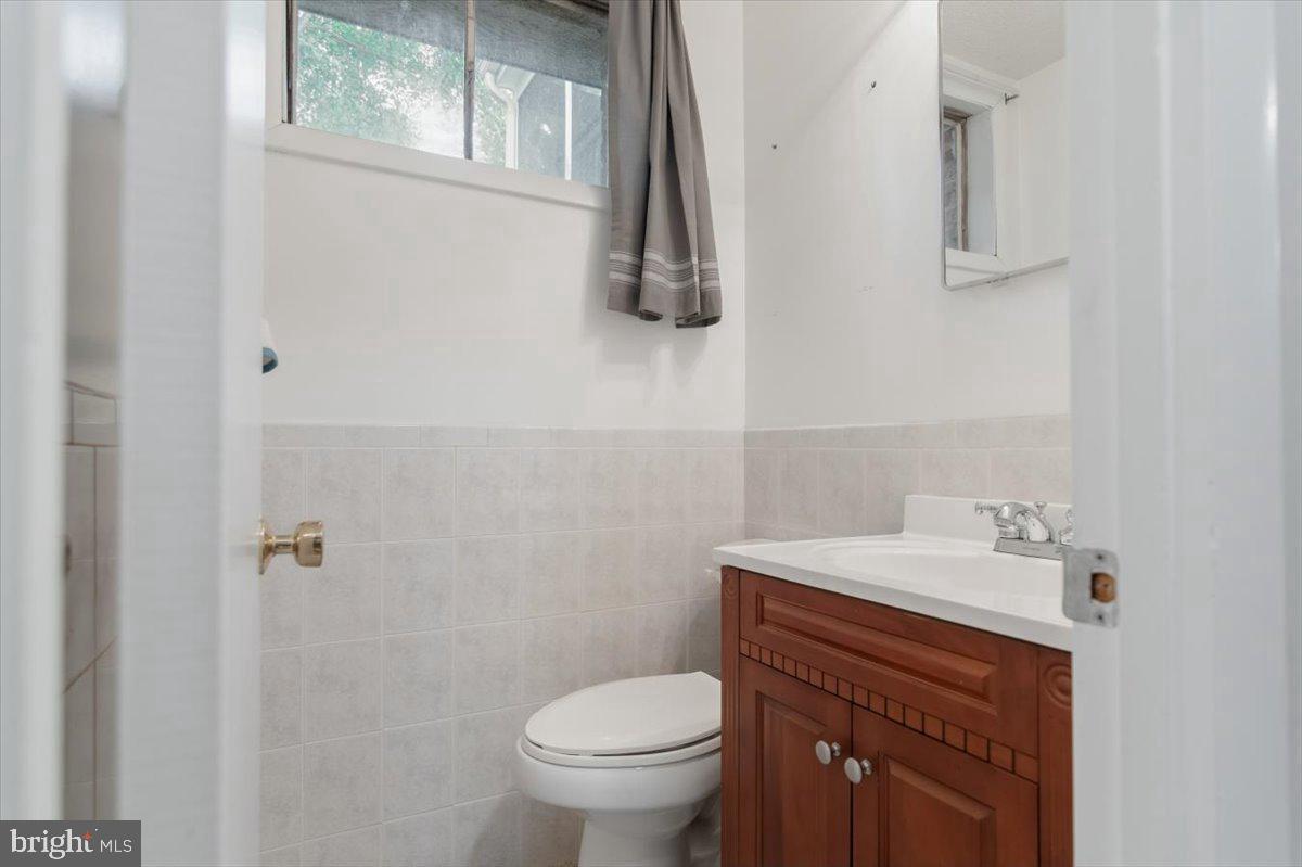 3428 Ramsgate Ter Property Photo 31