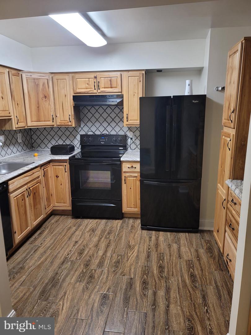 3808 LARAMIE PL #B Property Photo 1