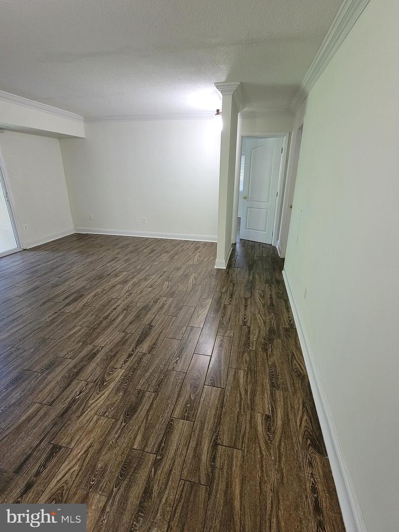 3808 Laramie Pl #b Property Photo 6