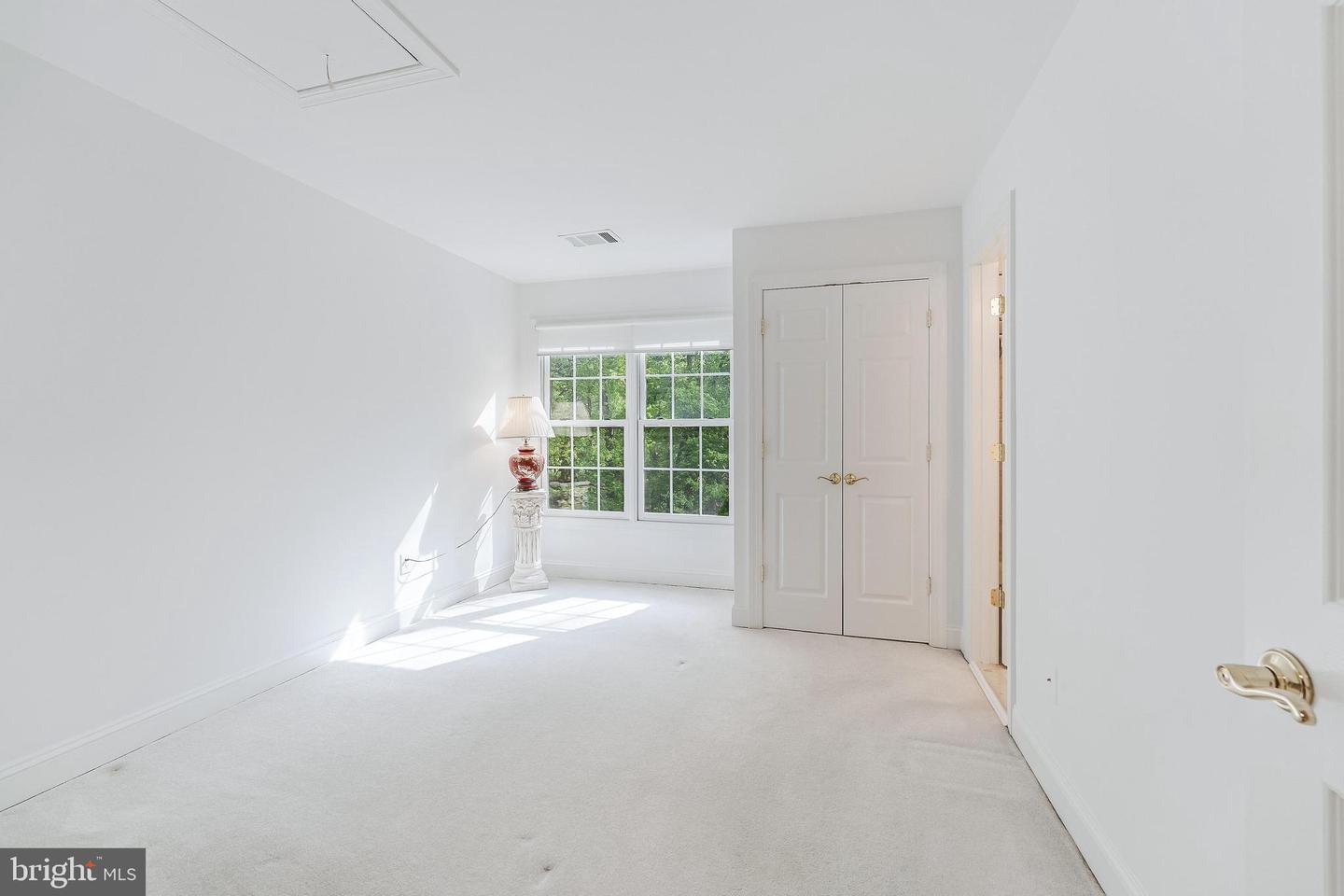 1051 Northfalls Ct Property Photo 31