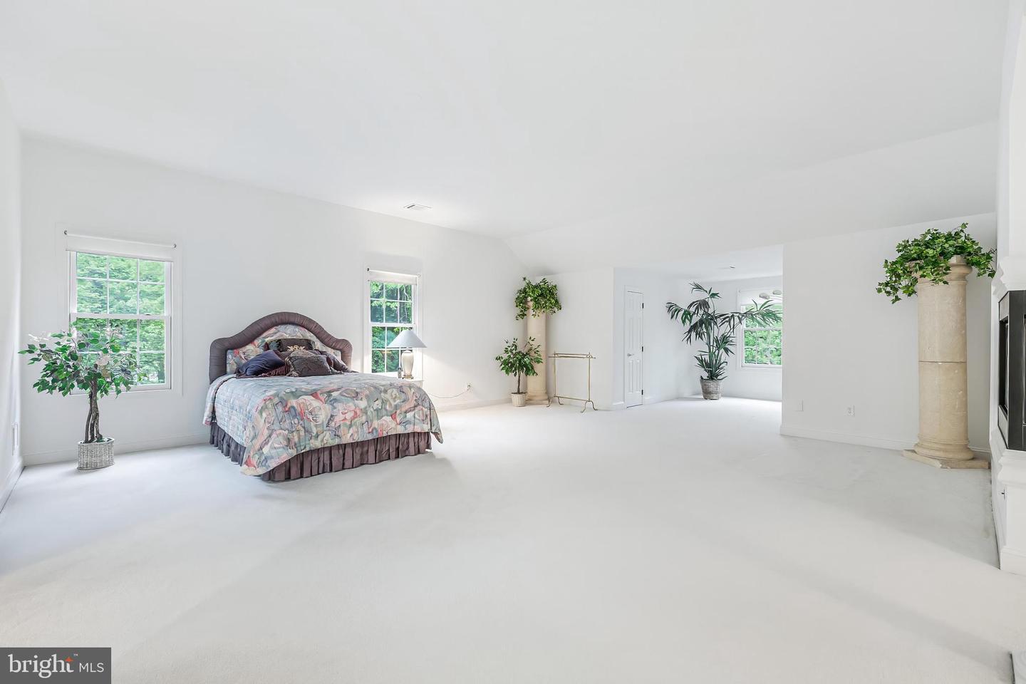 1051 Northfalls Ct Property Photo 46