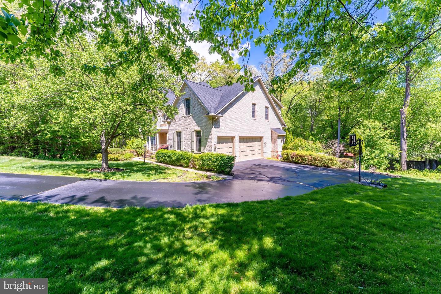 1051 Northfalls Ct Property Photo 62