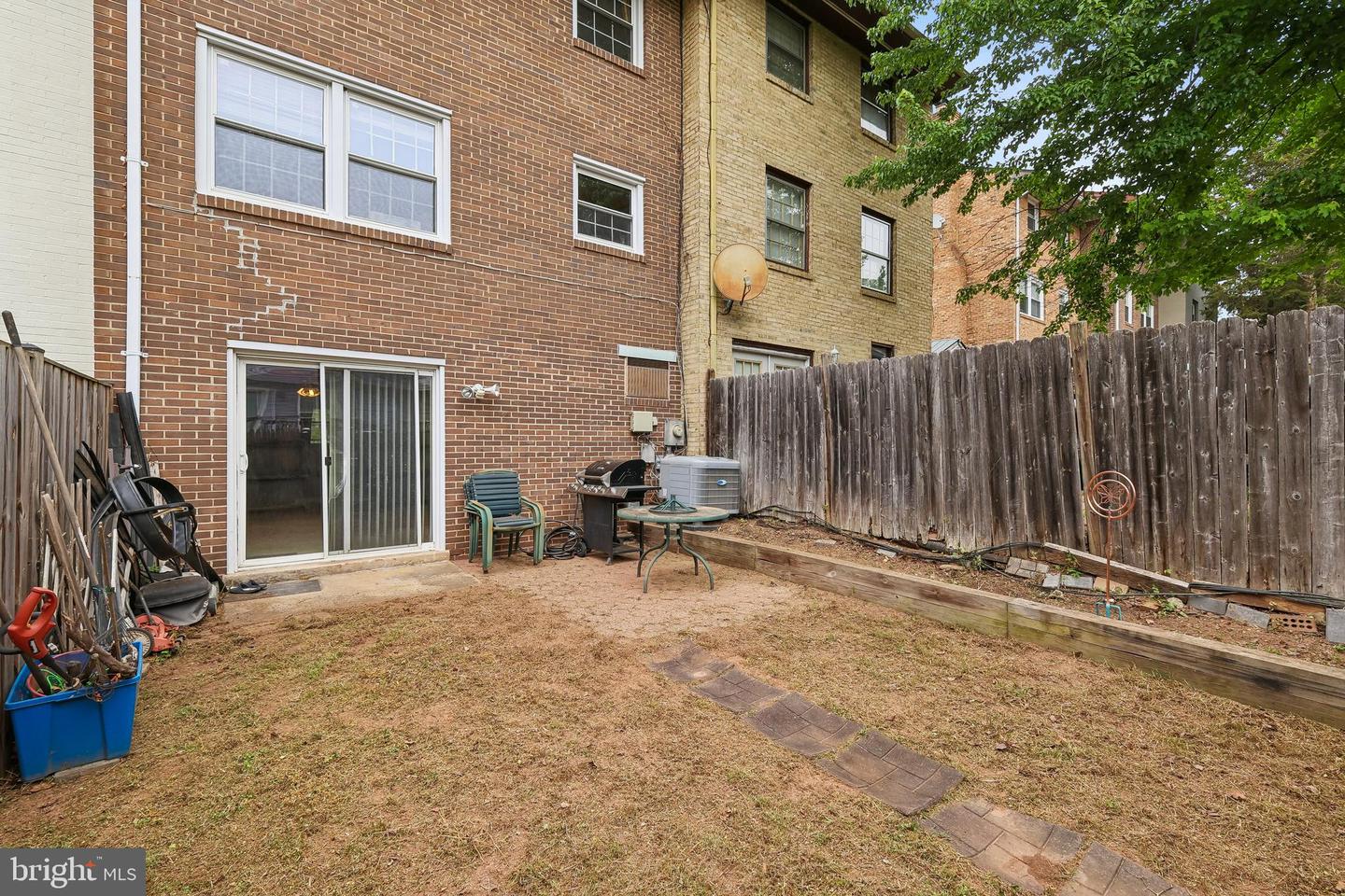 14813 Smethwick Pl Property Photo 2