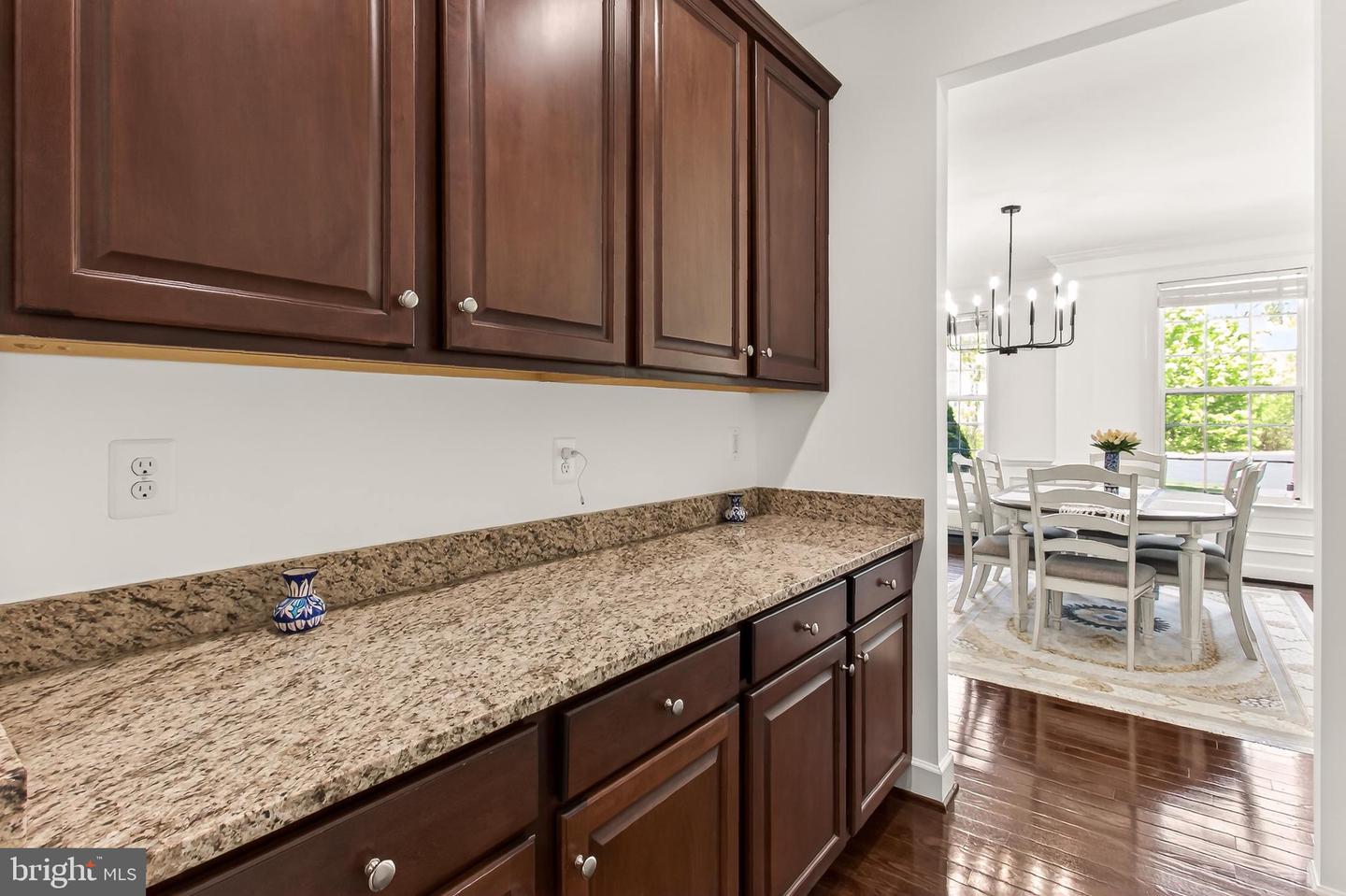 8901 Hargrove Ct Property Photo 11