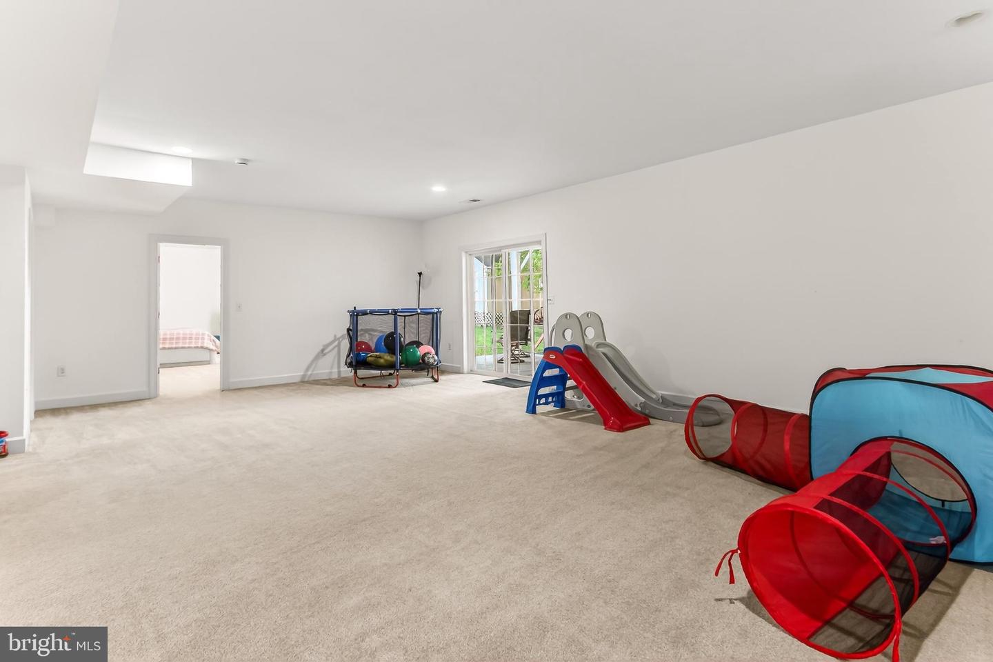 8901 Hargrove Ct Property Photo 39