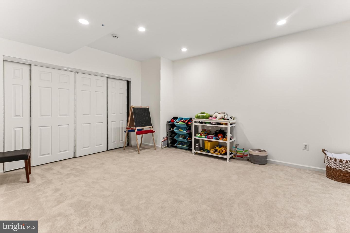 8901 Hargrove Ct Property Photo 42