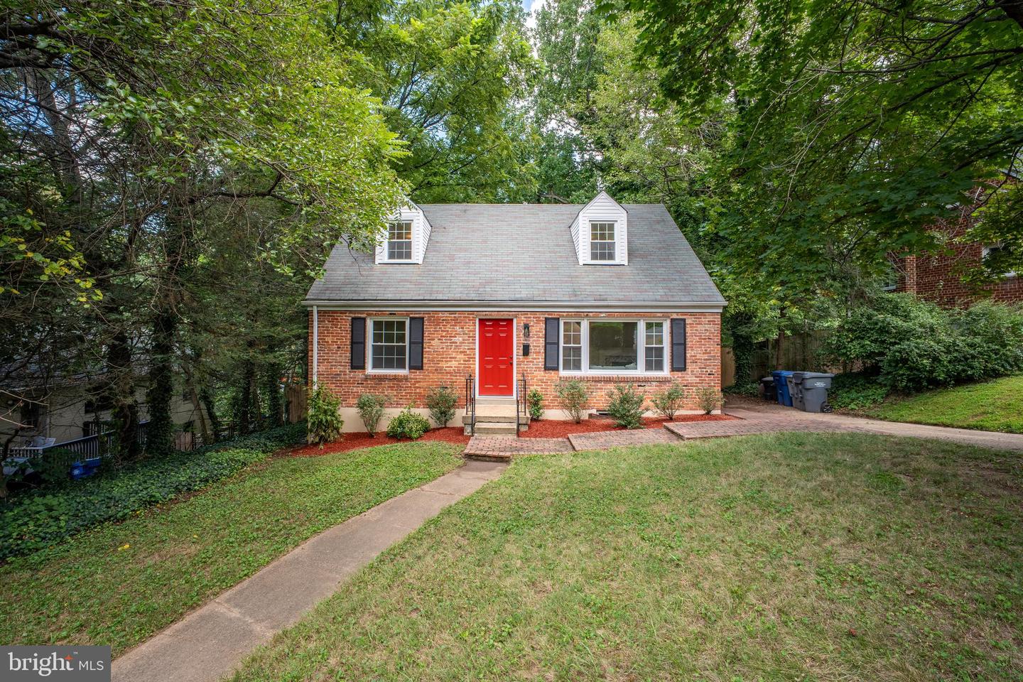 6474 Oakwood Dr Property Photo 1