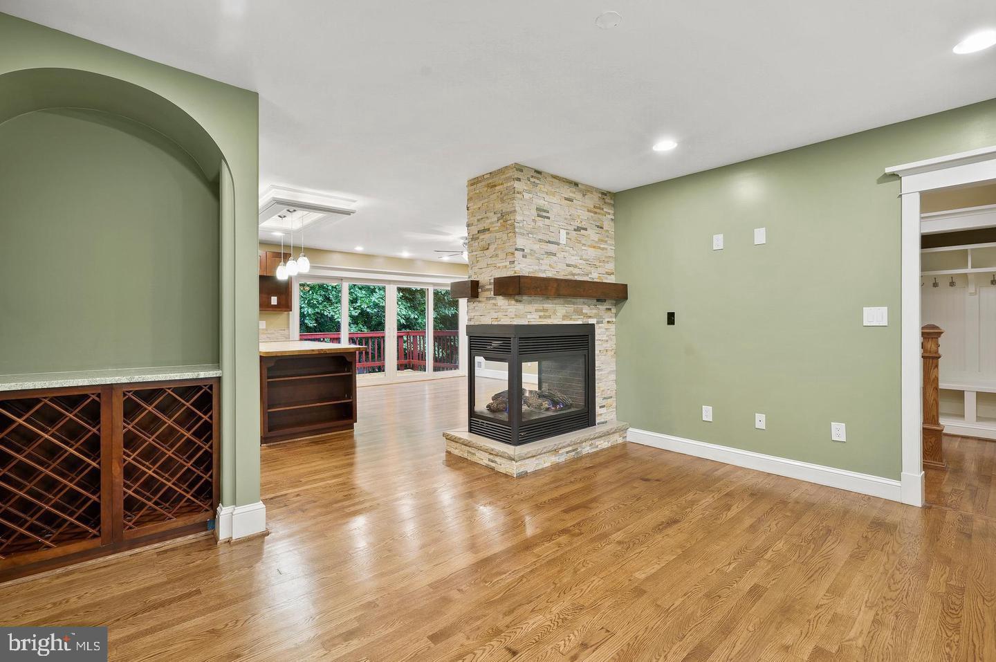 3903 Ivydale Dr Property Photo 7