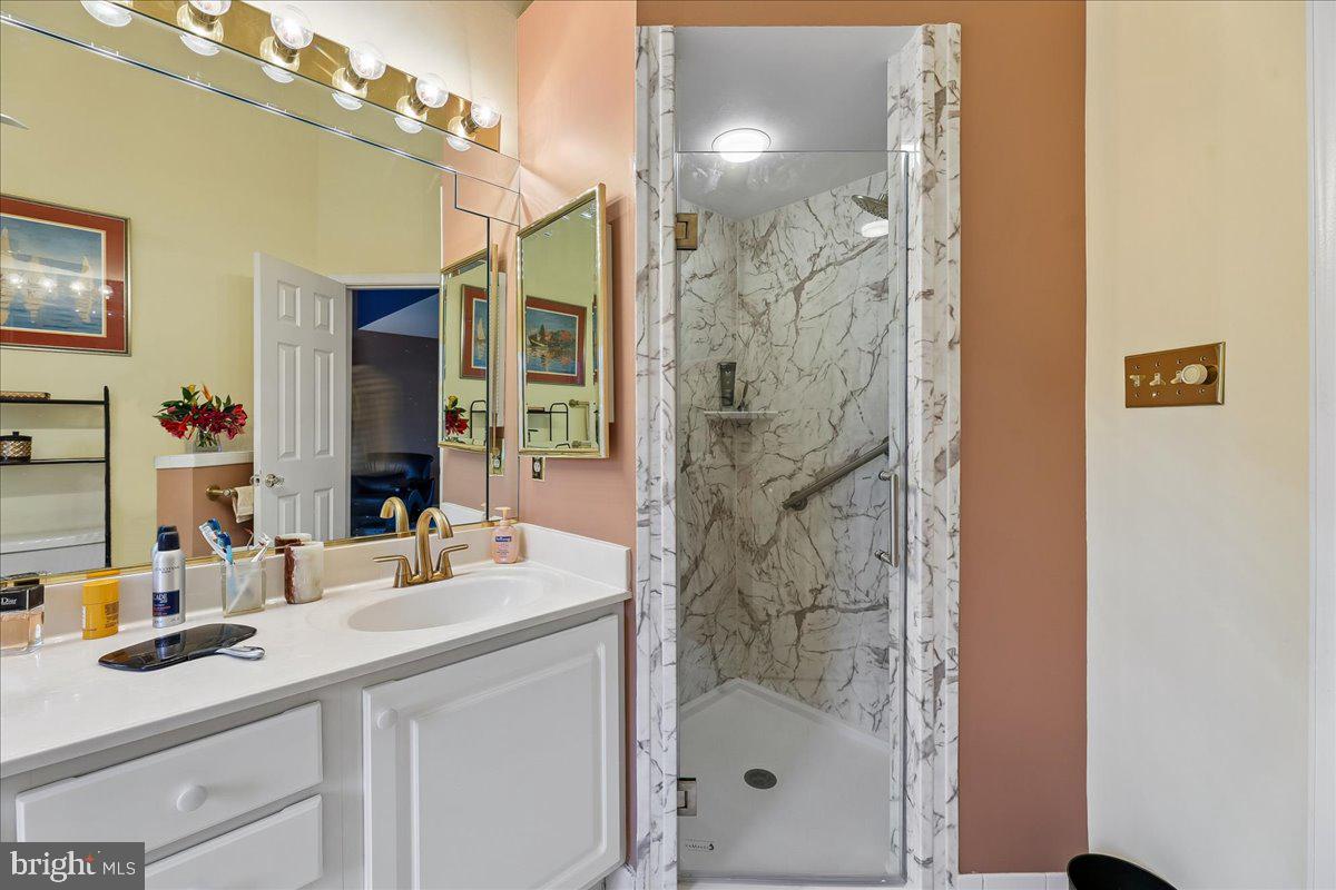 6488 Sharon Kay Ct Property Photo 20