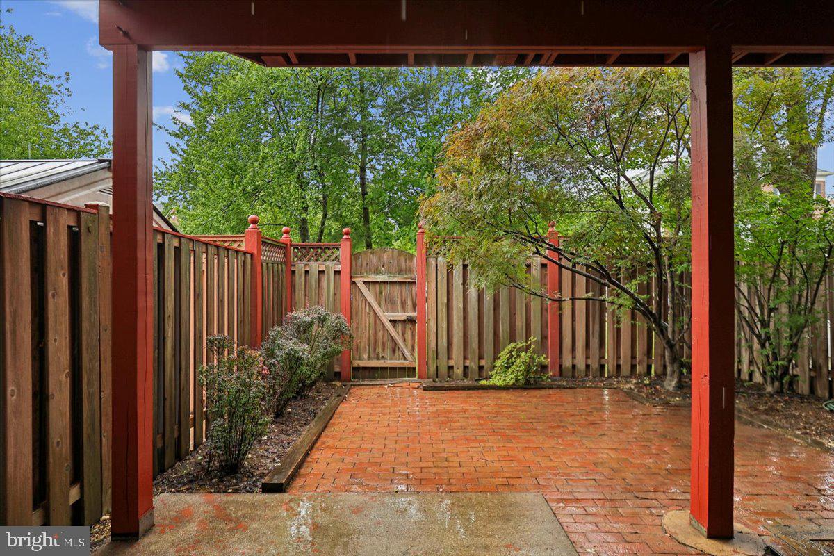 6488 Sharon Kay Ct Property Photo 36