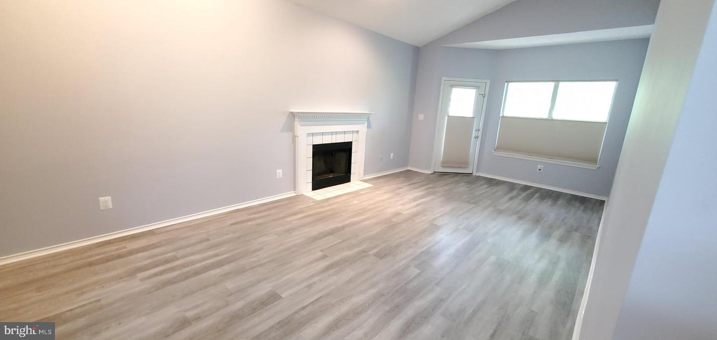 4417 Fair Stone Dr #303 Property Photo 7