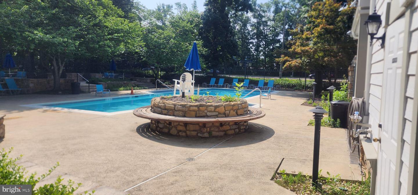 4417 Fair Stone Dr #303 Property Photo 20