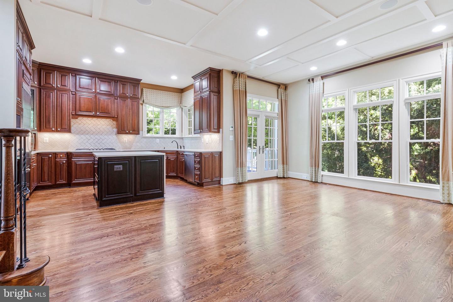 6878 Frase Dr Property Photo 16