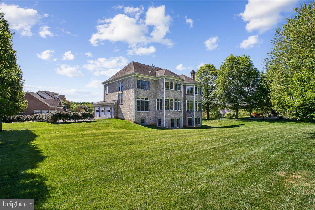 11040 Heathland Dr Property Photo 49