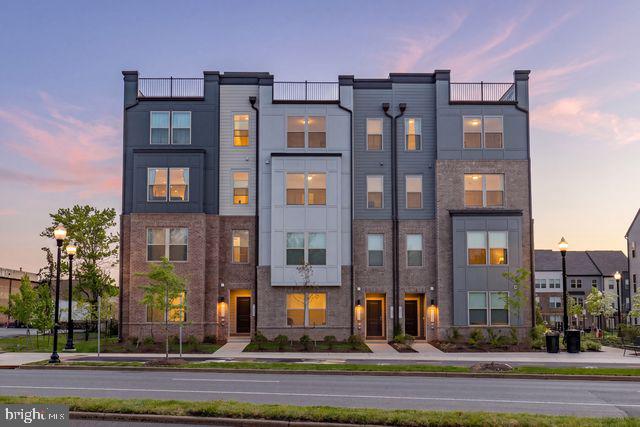 1147 Herndon Pkwy #110 Property Photo 1