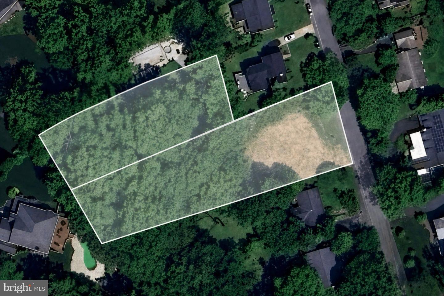 1914 Birch Rd Property Photo 2
