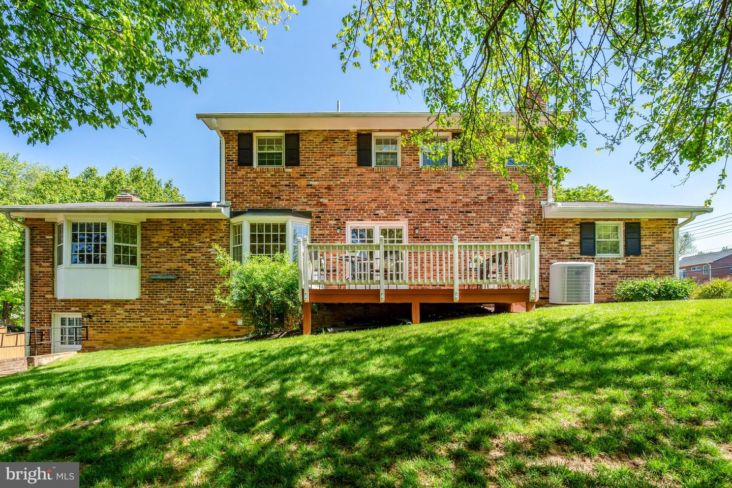 6413 Noble Dr Property Photo 6