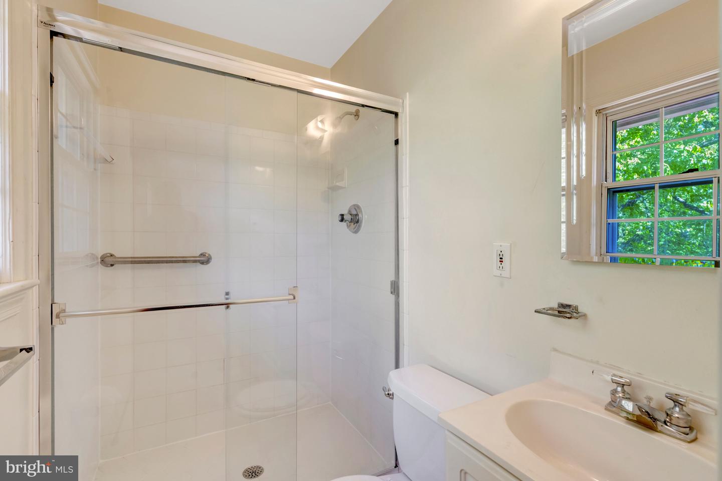 6413 Noble Dr Property Photo 51
