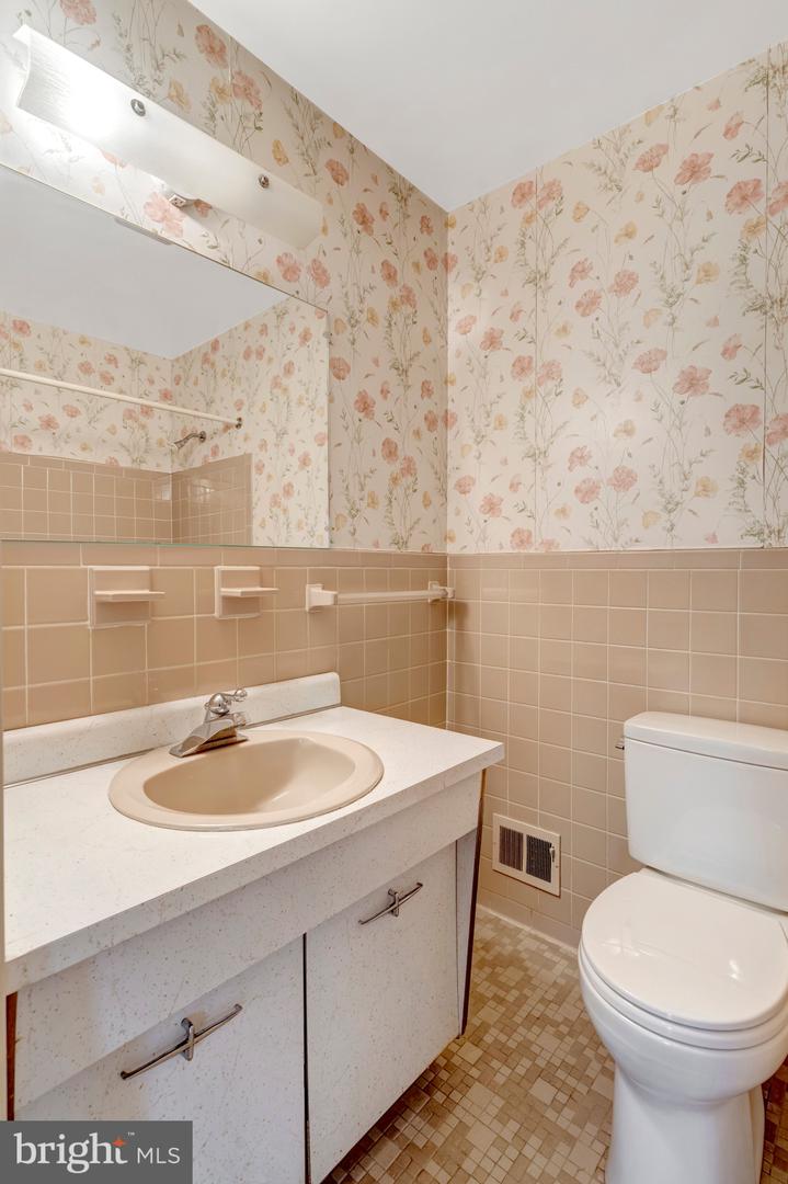 6413 Noble Dr Property Photo 61