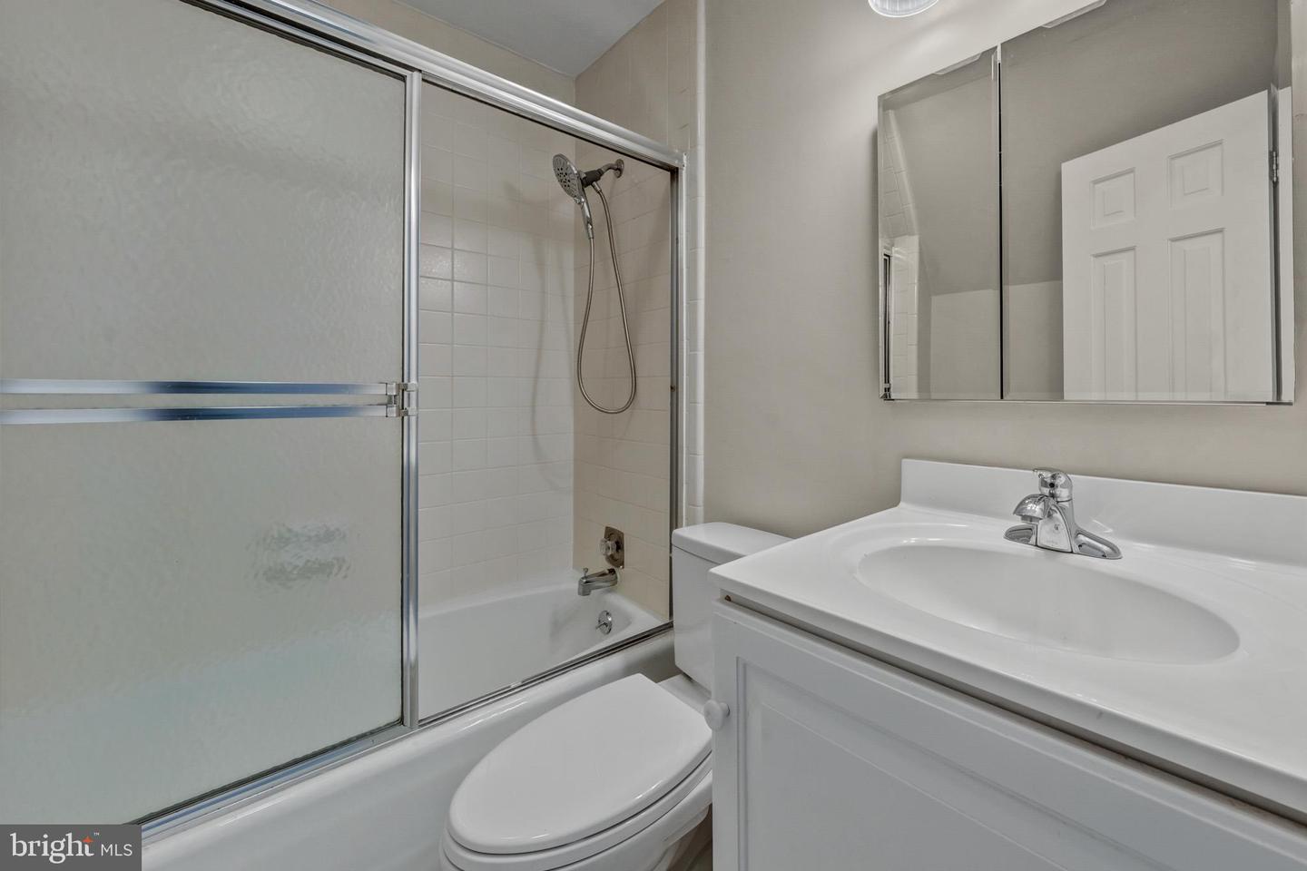7018 Green Oak Dr Property Photo 43