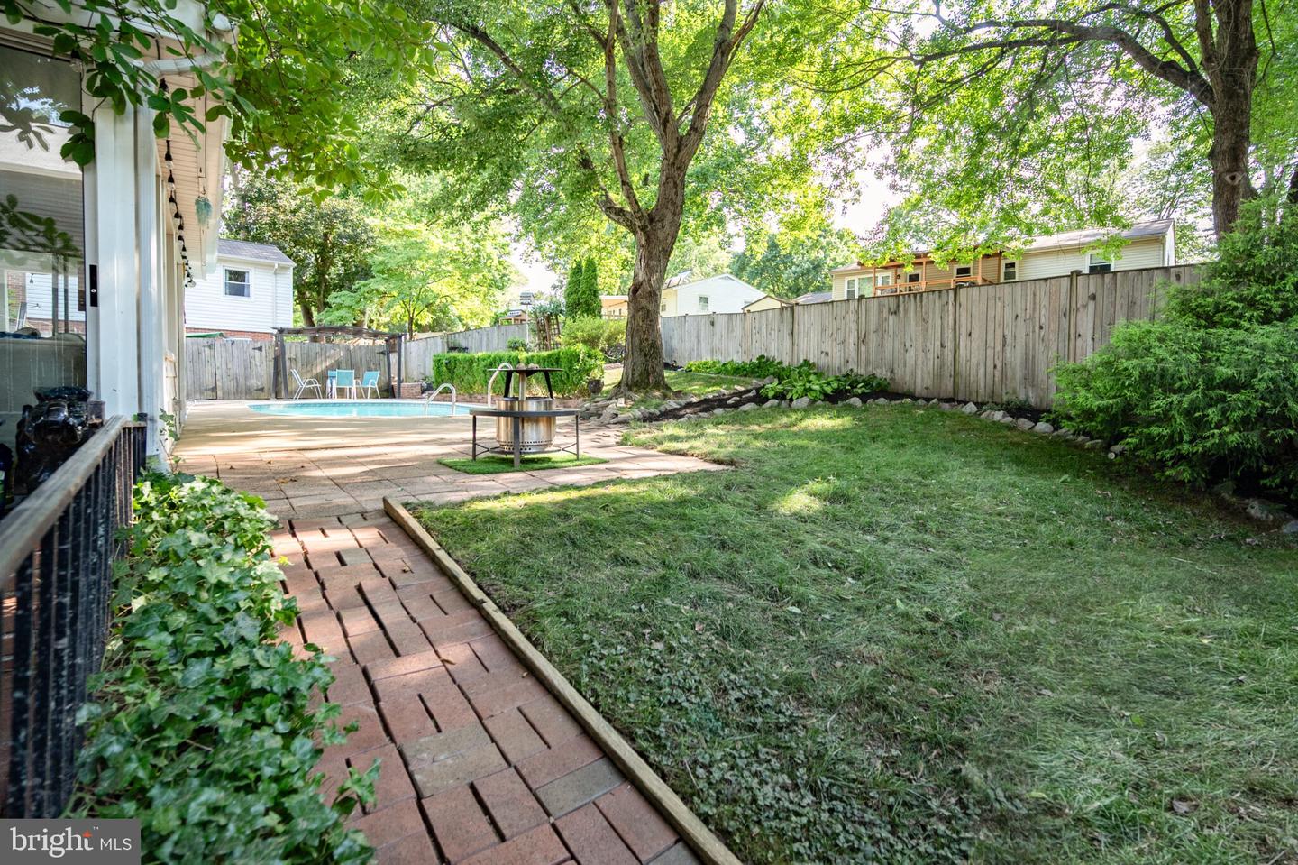 6214 Erman St Property Photo 12