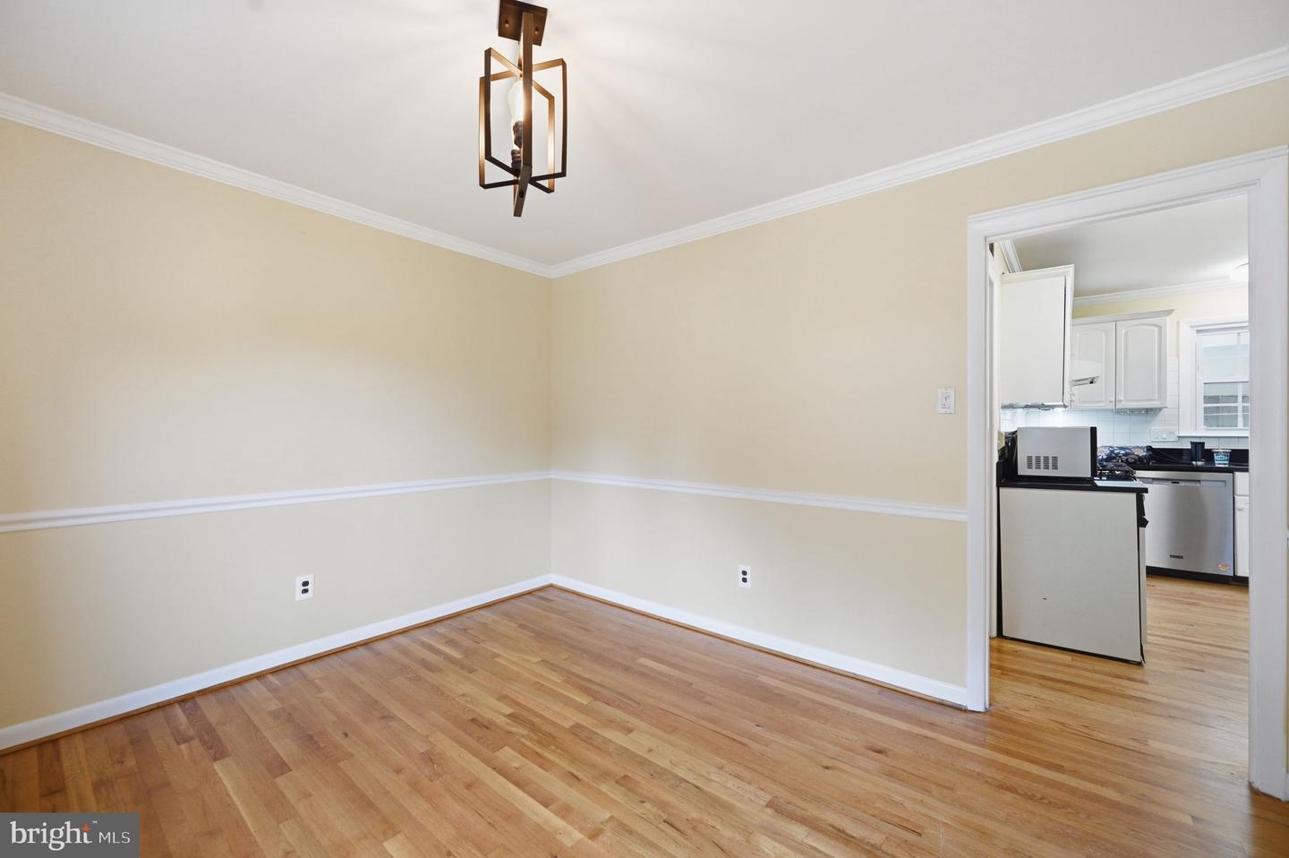 6214 Erman St Property Photo 24
