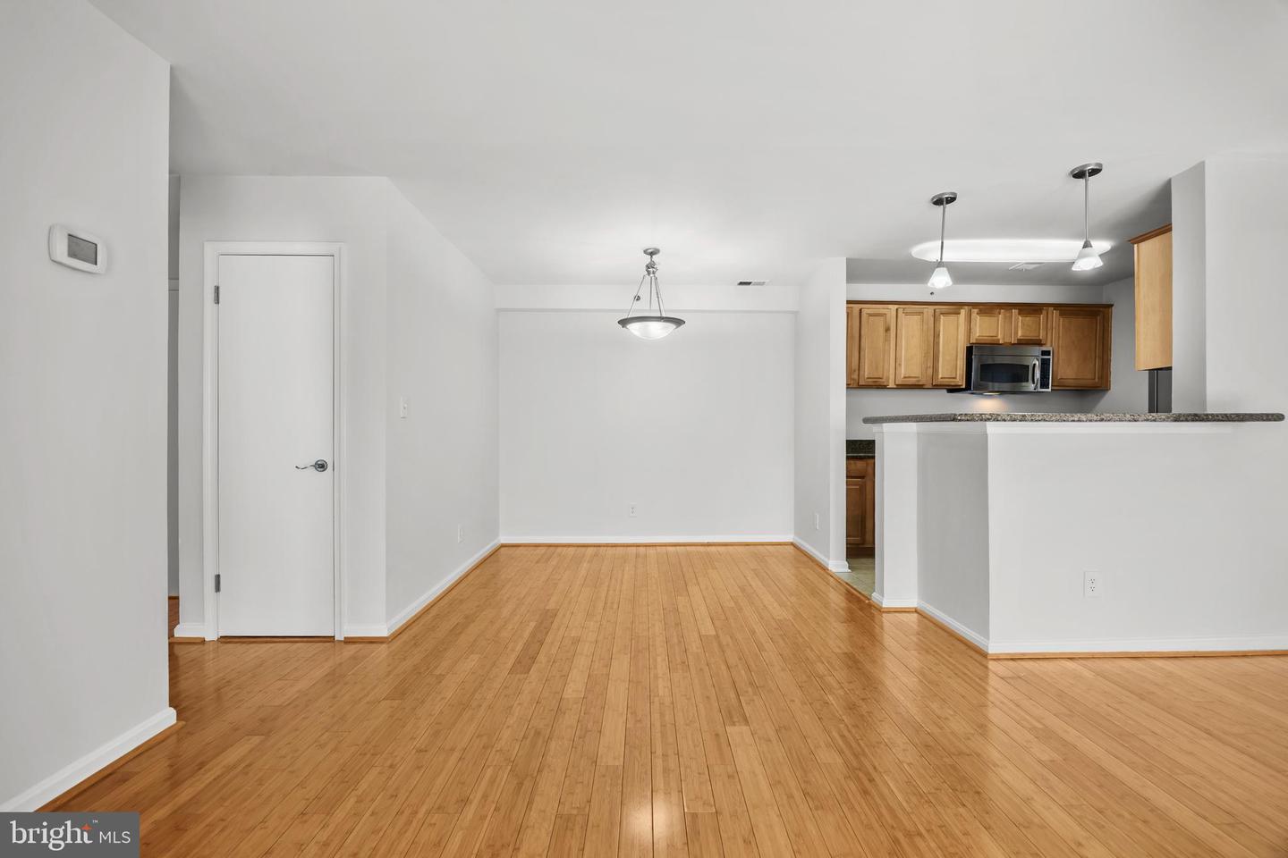 3175 Summit Square Dr #5-e12 Property Photo 12