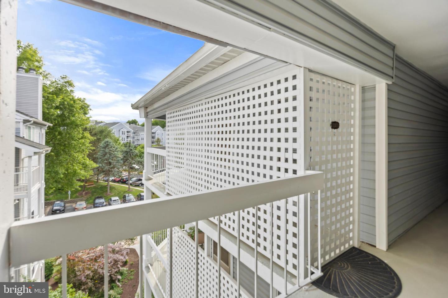 3175 Summit Square Dr #5-e12 Property Photo 23