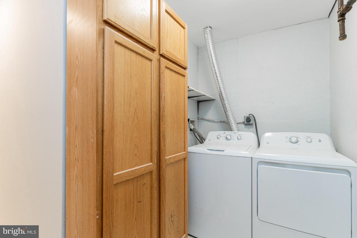 2442 Southgate Sq Property Photo 17