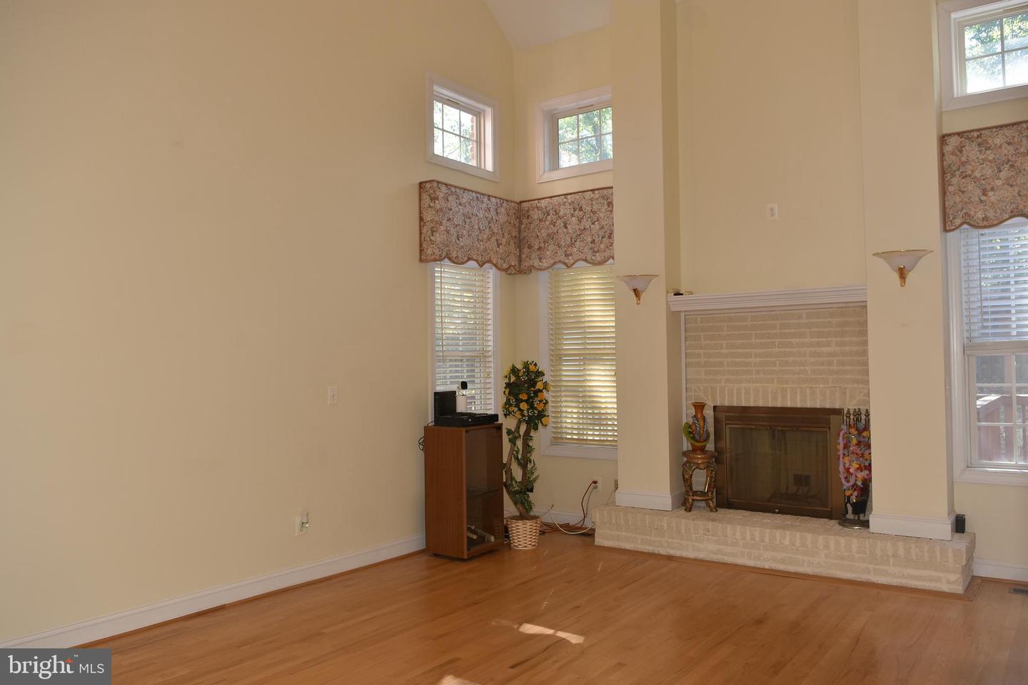 12511 Rochester Dr Property Photo 36