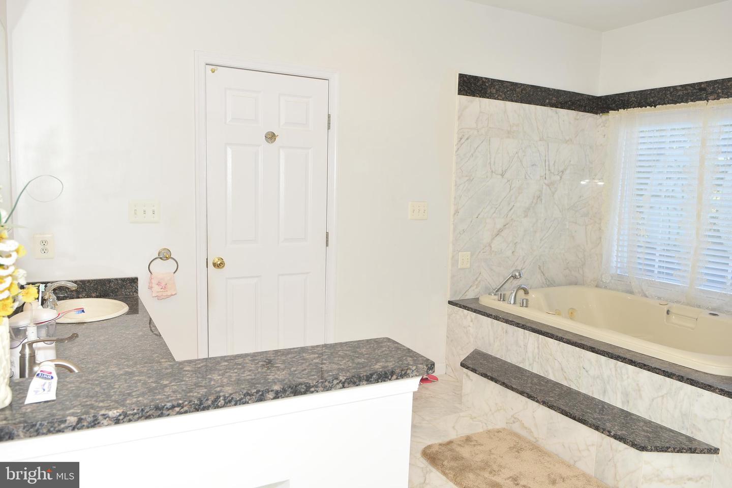 12511 Rochester Dr Property Photo 72