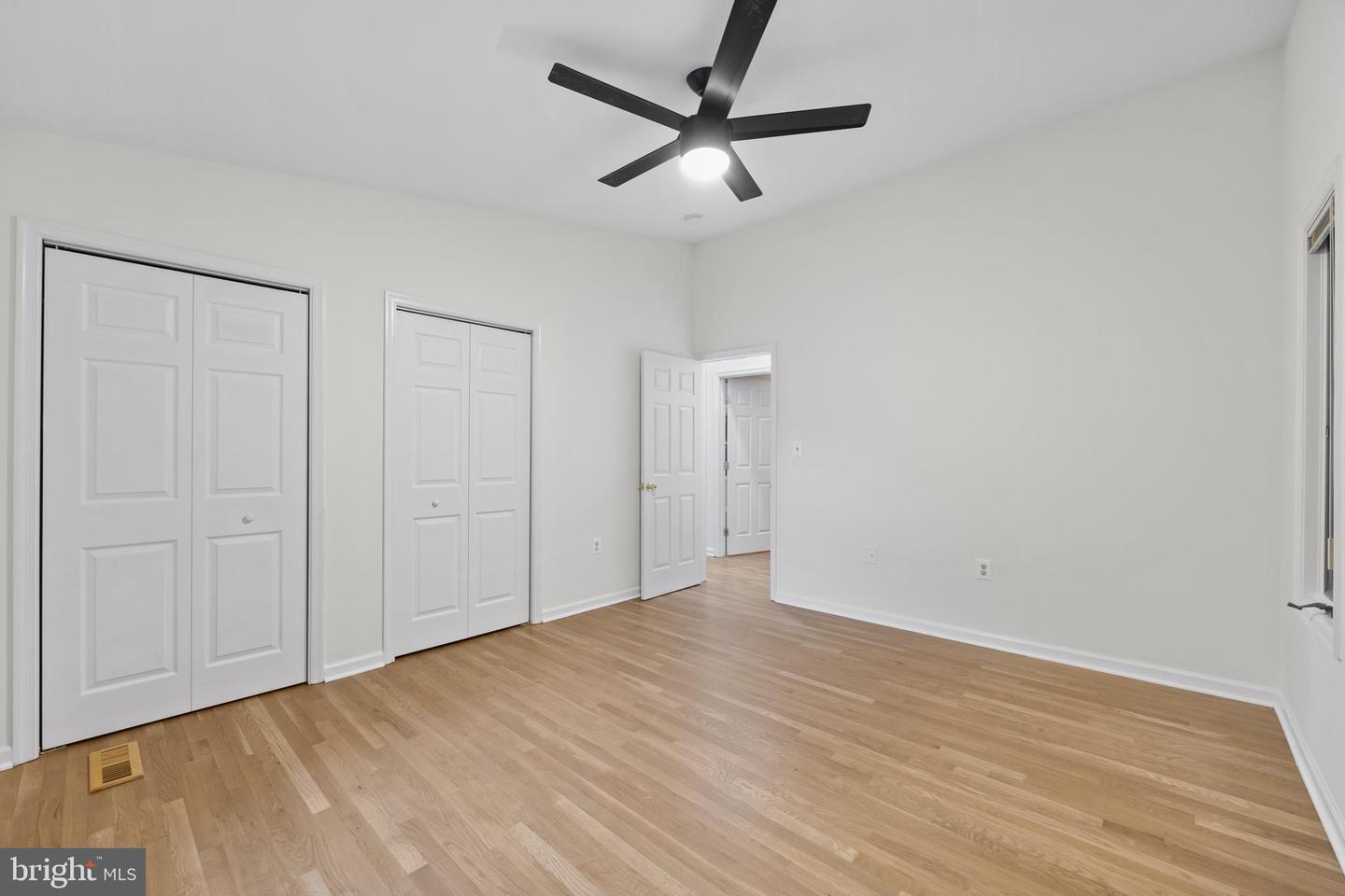5610 Shade Tree Ln Property Photo 33