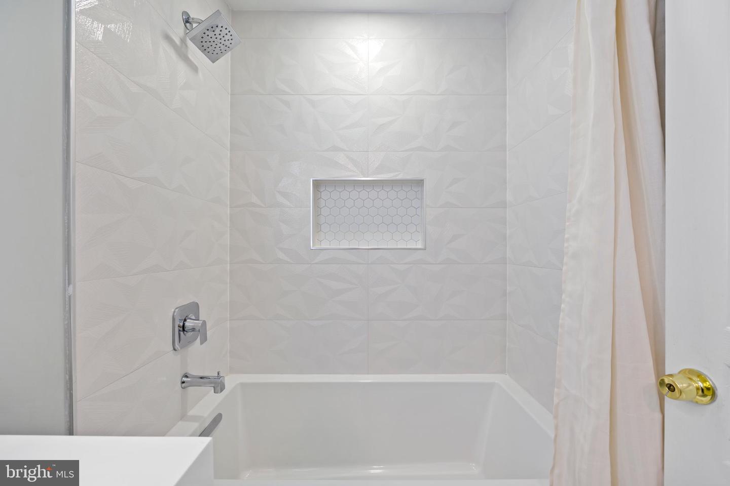 5610 Shade Tree Ln Property Photo 35