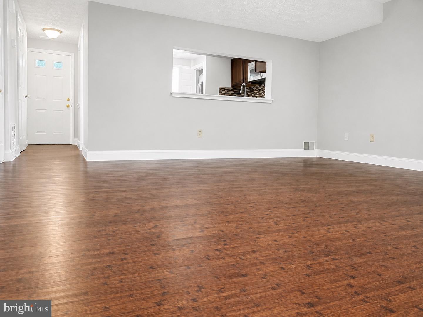 5559 Hecate Ct Property Photo 7