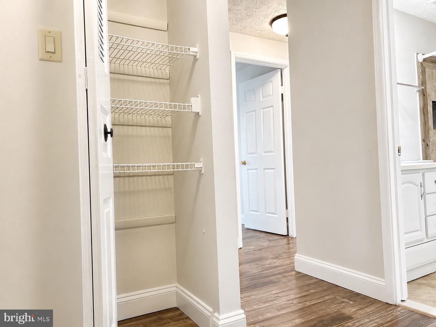5559 Hecate Ct Property Photo 9